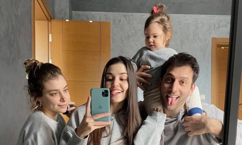 Hande Erçel czy ma dzieci? Prawda o jej życiu osobistym bez tajemnic