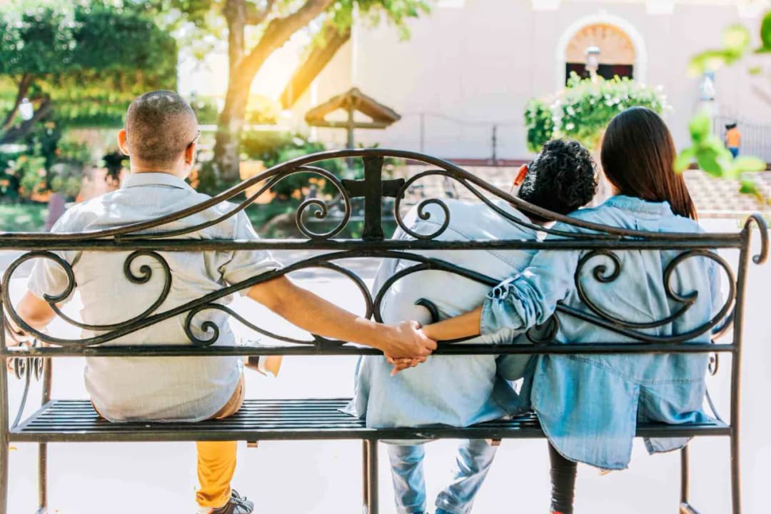 Z kim zdradzają żony? Oto zaskakujące powody i konteksty zdrady.