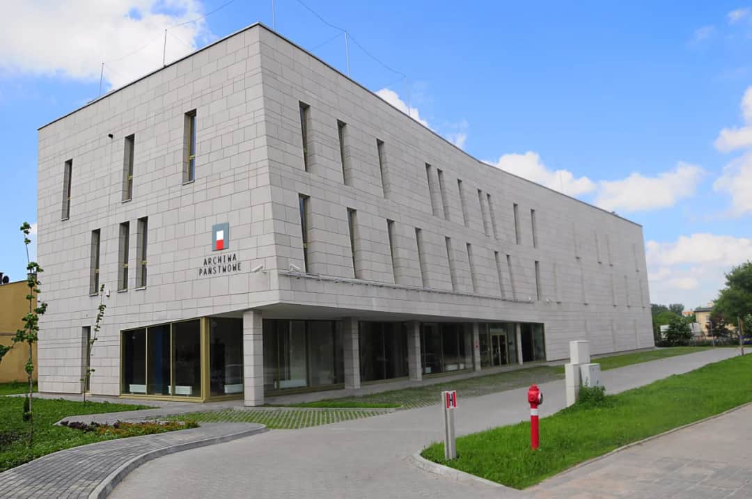 Archiwum państwowe w Radomiu: zbiory, godziny otwarcia i istotne informacje
