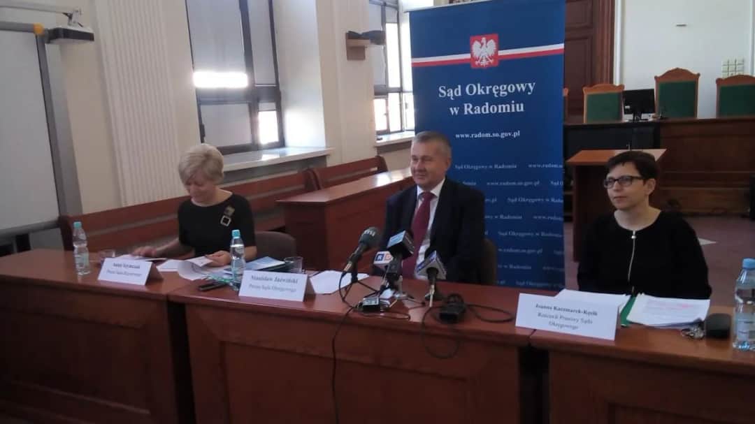 Sąd rejonowy w Radomiu – kluczowe informacje, godziny pracy i usługi