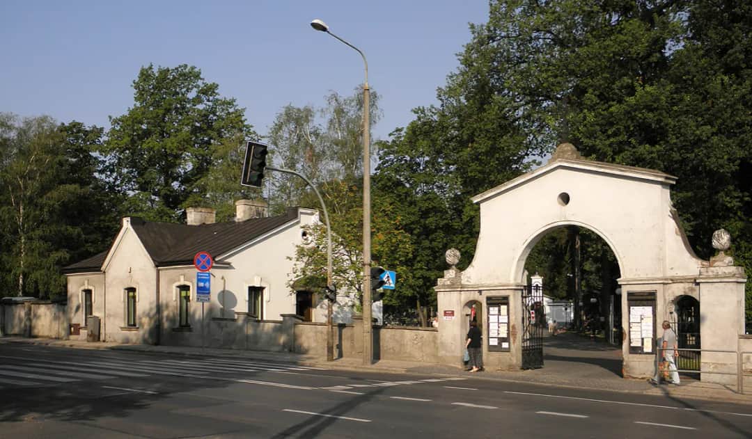 Cmentarze w Radomiu: historia, znane pochówki i ciekawostki lokalne
